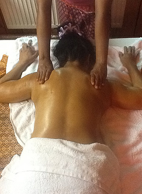 traditionelle Thaimassagen in Schrobenhausen, Thaimassagen, &Ouml;lmassagen, Hot-Stone-Massage mit Jenny Starringer