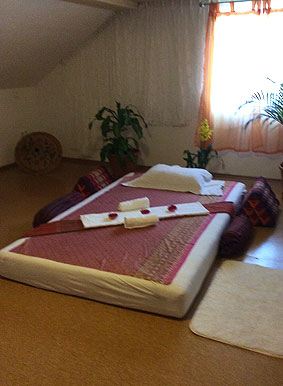 traditionelle Thaimassagen in Schrobenhausen, Thaimassagen, &Ouml;lmassagen, Hot-Stone-Massage mit Jenny Starringer
